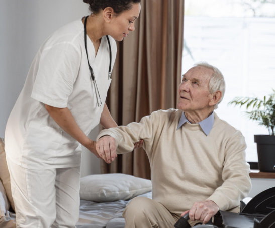 yasli-bakim-hemsiresi